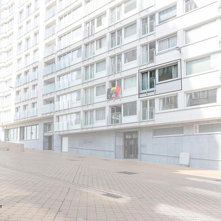Helene, Appartement Vlakbij Het Strand Oostende Bagian luar foto